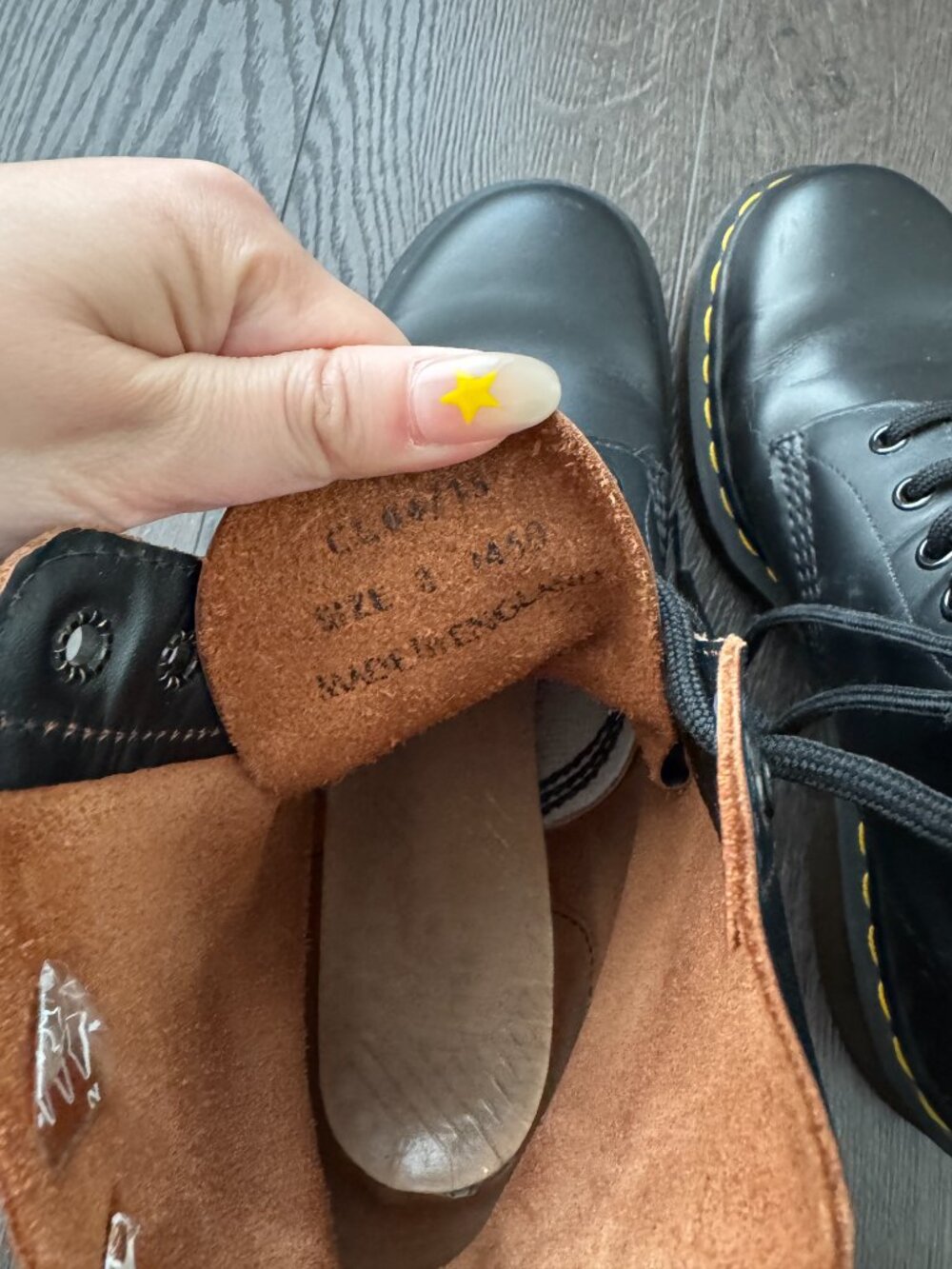 DOC MARTENS 1460 BLACK BOOT SIZEUS 9 MENS MADE IN ENGLAND - Picture 4 of 16